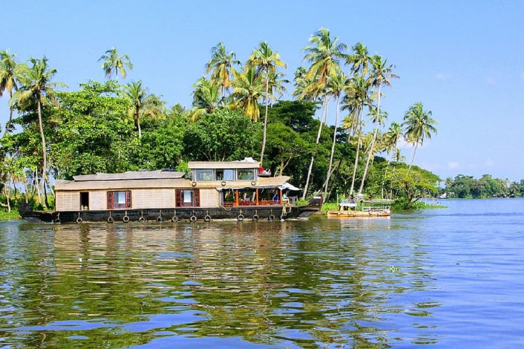 alleppey houseboat